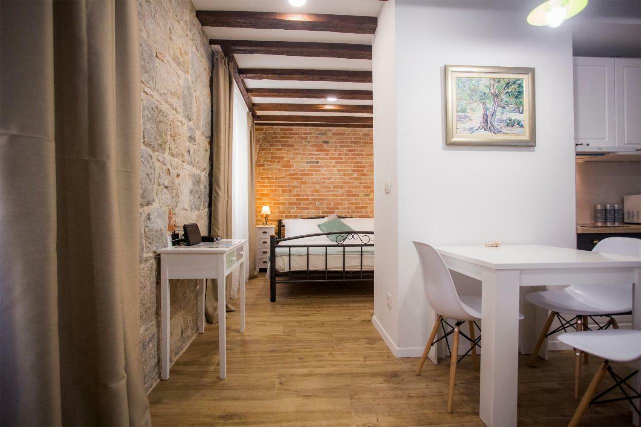 Studio Apartman Ana Сплит Екстериор снимка