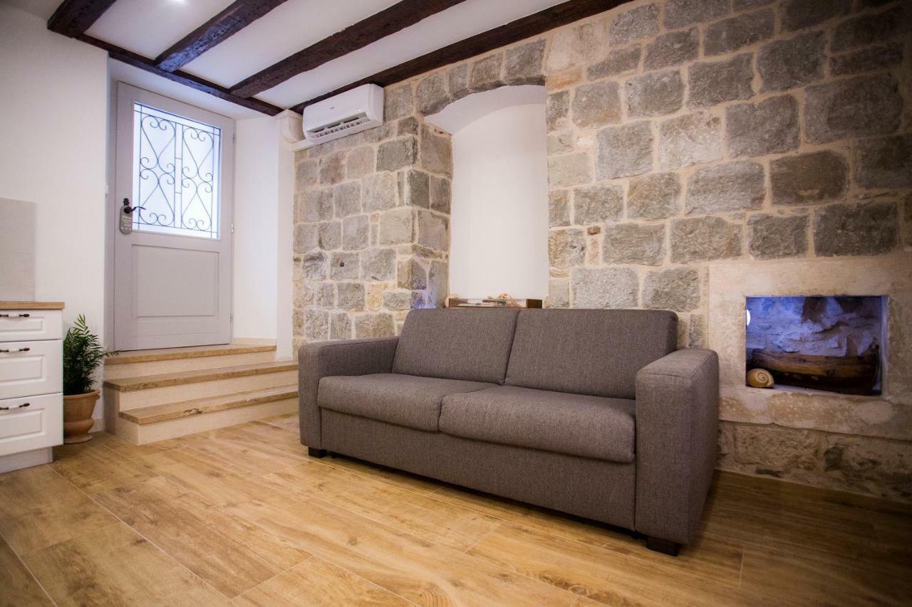 Studio Apartman Ana Сплит Екстериор снимка