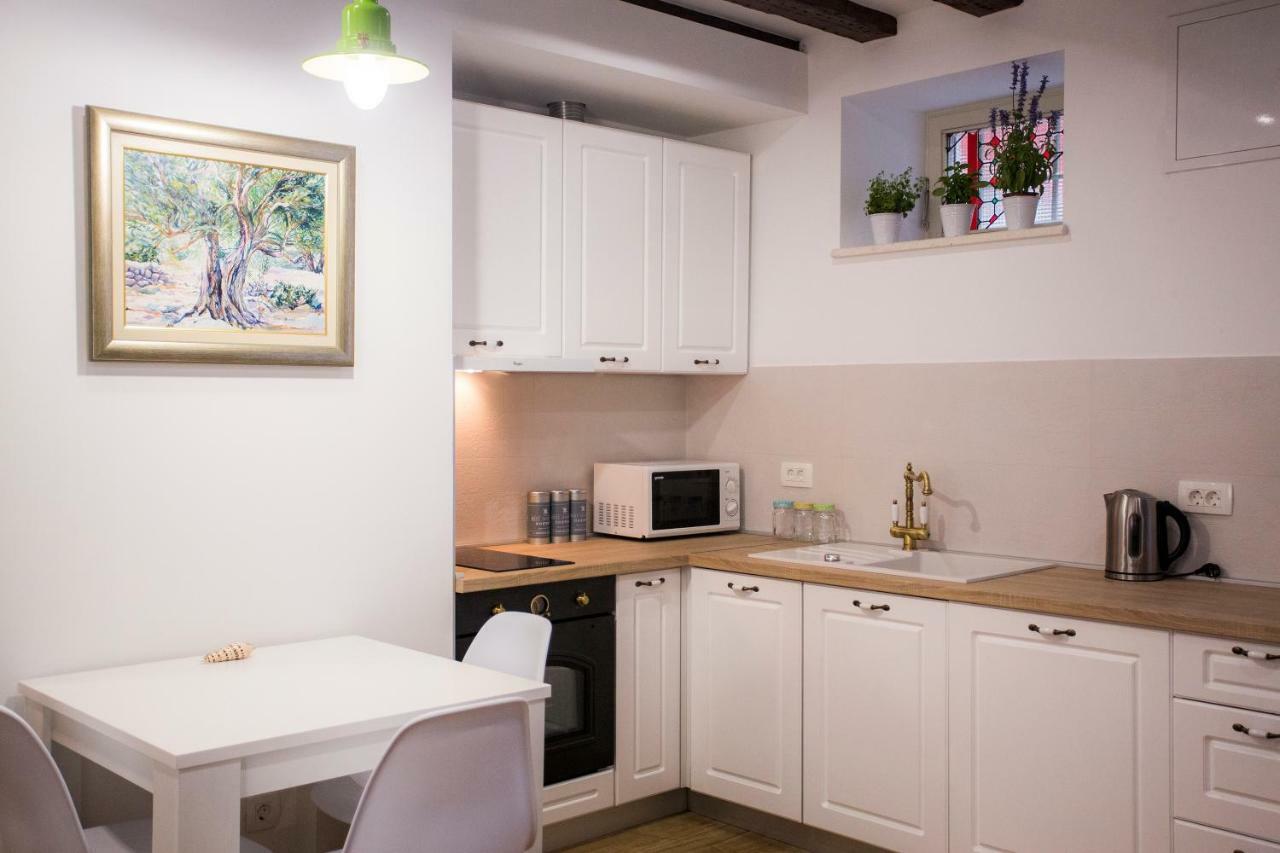 Studio Apartman Ana Сплит Екстериор снимка