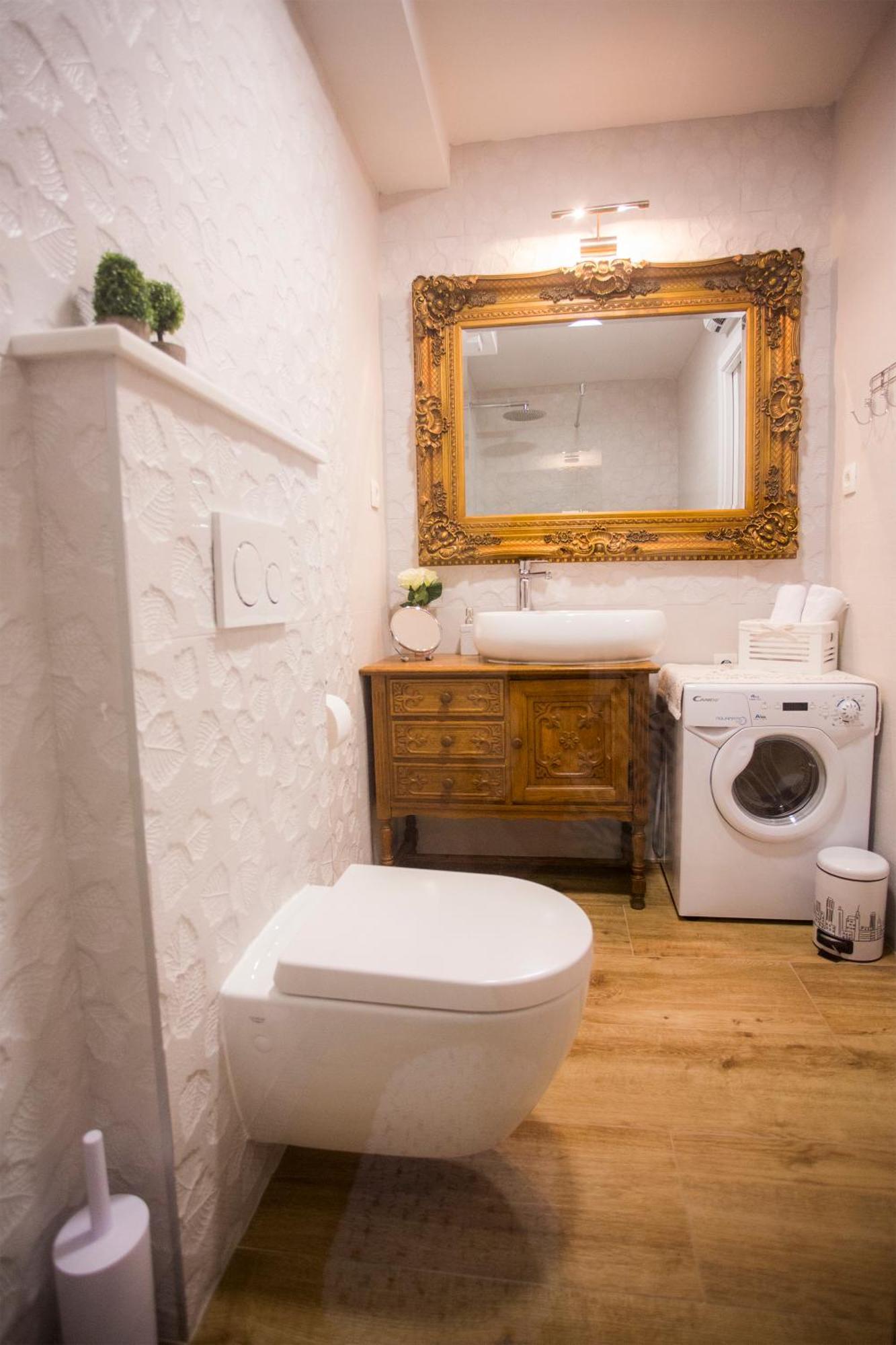 Studio Apartman Ana Сплит Екстериор снимка