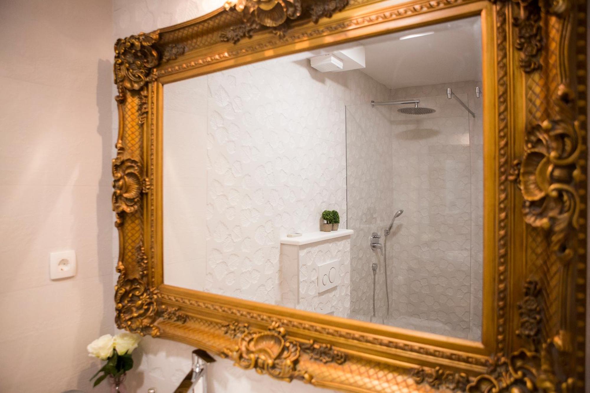 Studio Apartman Ana Сплит Екстериор снимка