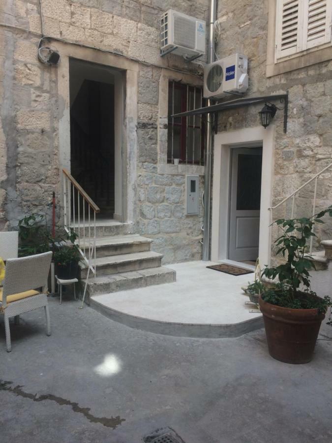 Studio Apartman Ana Сплит Екстериор снимка