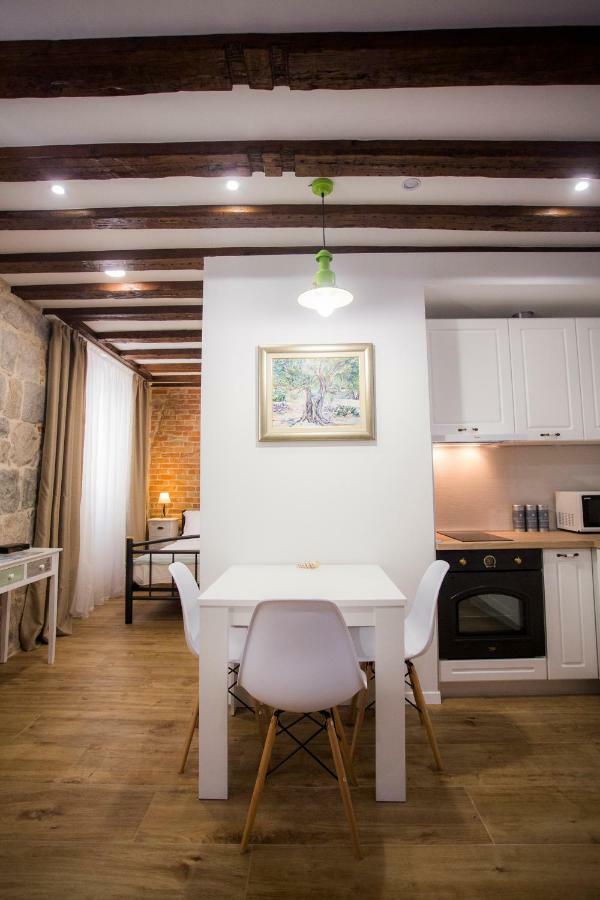 Studio Apartman Ana Сплит Екстериор снимка